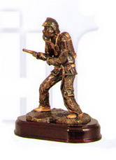 Фигура RTY 661 пожарный ― НАГРАДЫ ТУТ - магазин наград, кубков, медалей, подарков.